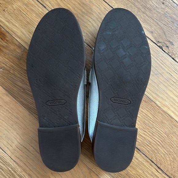 Vionic metallic mules - Picture 2 of 2